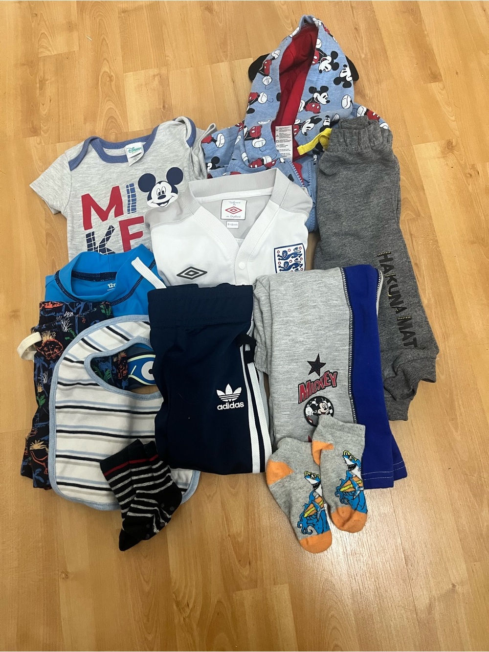 Mixed Kids Matching Set - Mickey & Sports Brands - Blue, Gray, Red